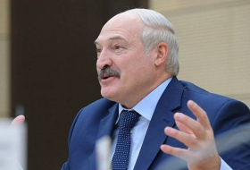   Lukaşenko:  “Rusiya bizi itirməkdən qorxur” 